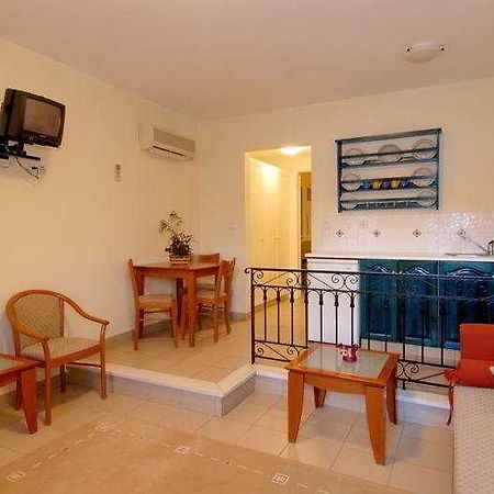 Omirikon Hotel Vathy  Exterior photo
